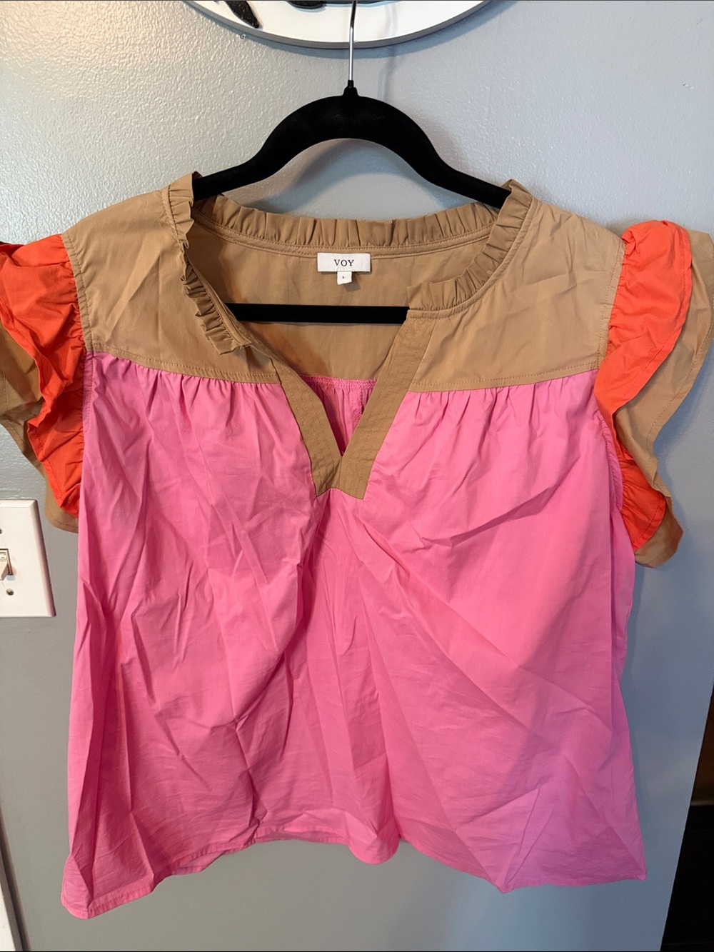 VOY Pink Colorblock Ruffle-Sleeve Blouse